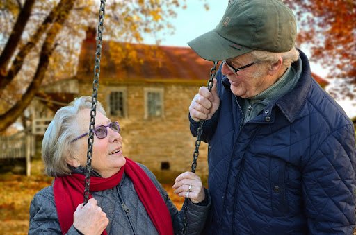 5 Tips for Denture Wearers | Dentist East LA CA